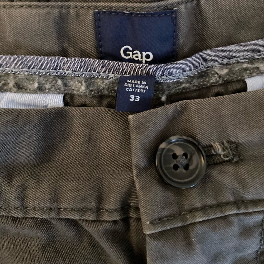 GAP DRESS SHORTS - GRAY - SIZE 33 - Picture 3 of 3